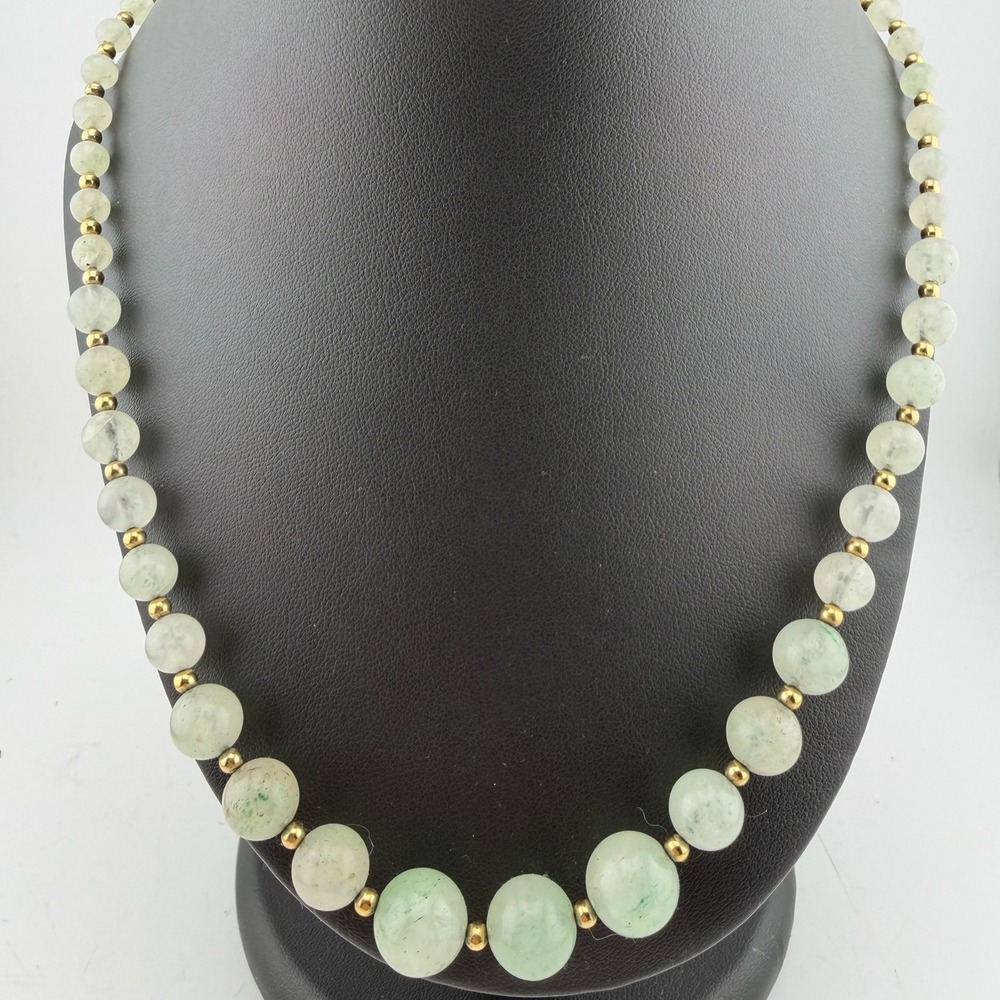 Green Jade Tone Graduated Bead Necklace Gold Tone Clasp